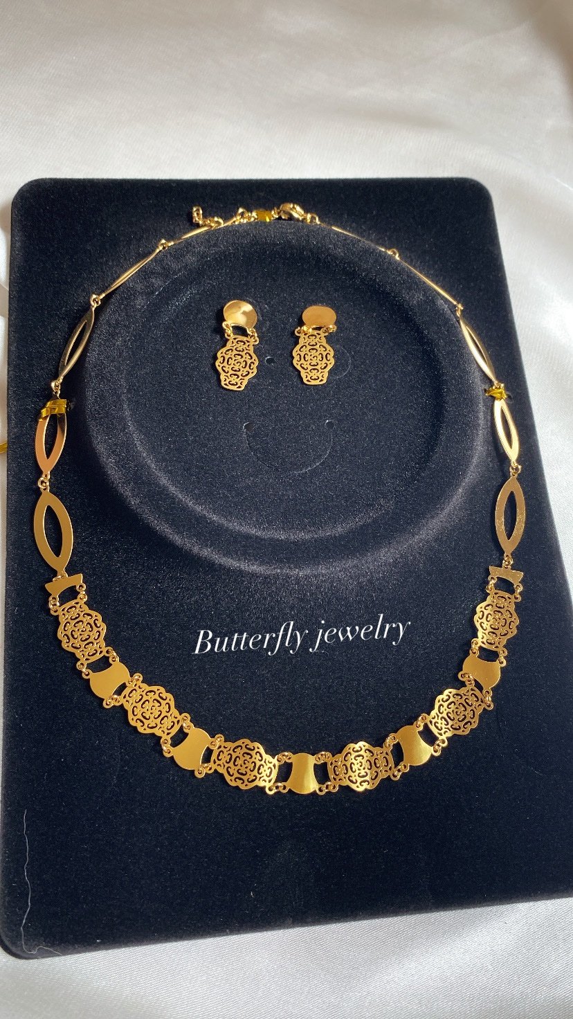 Ensemble collier et boucle – Image 3