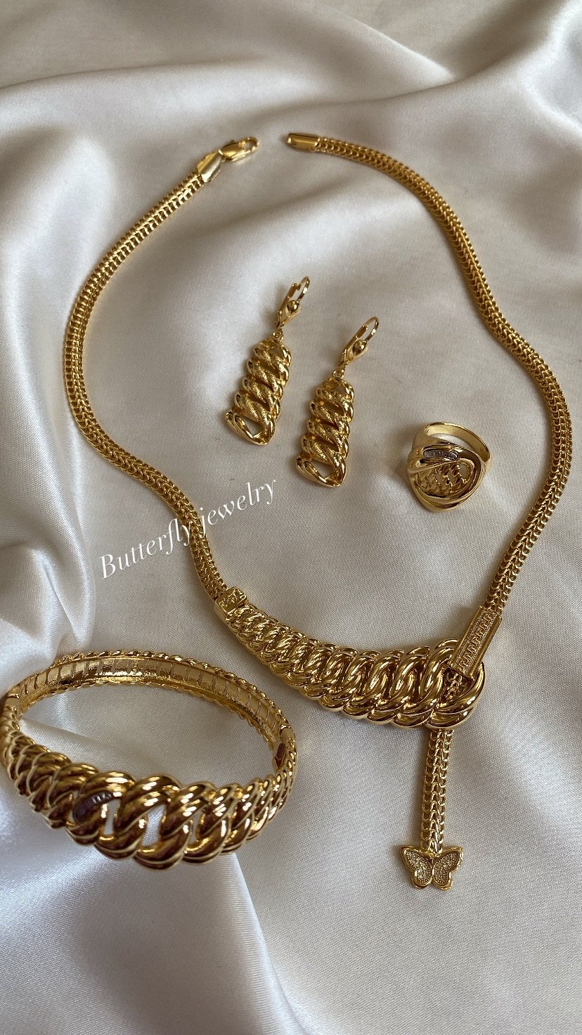 Parure 4 pièces