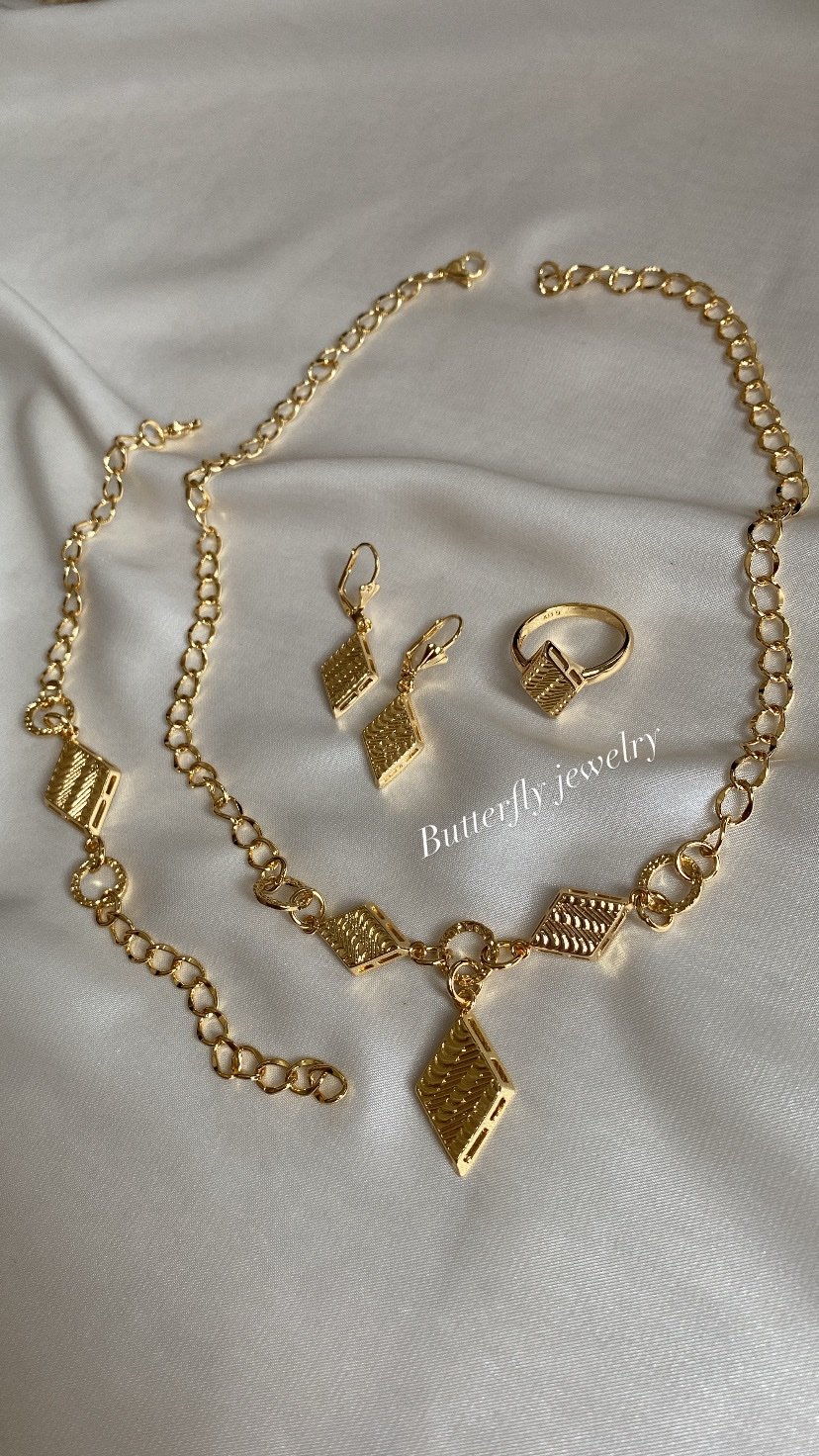 Parure bibelot