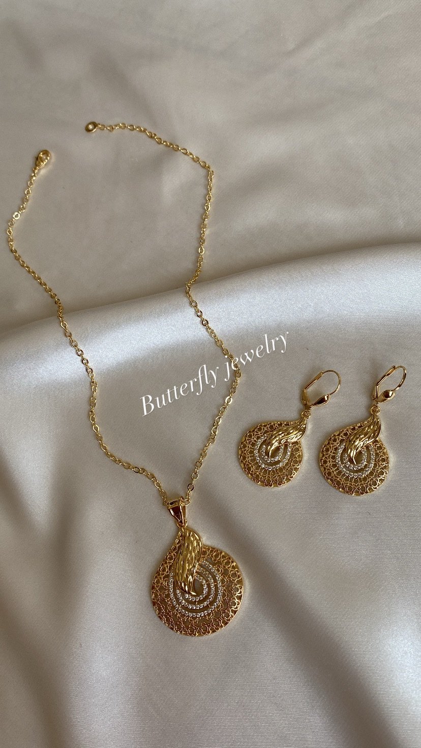 Ensemble boucle et collier