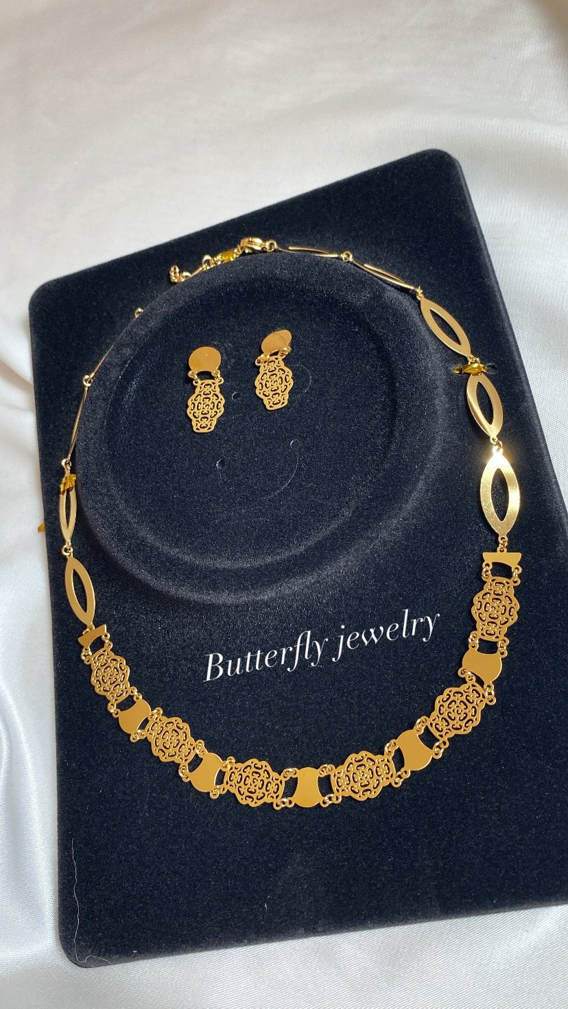 Ensemble collier et boucle