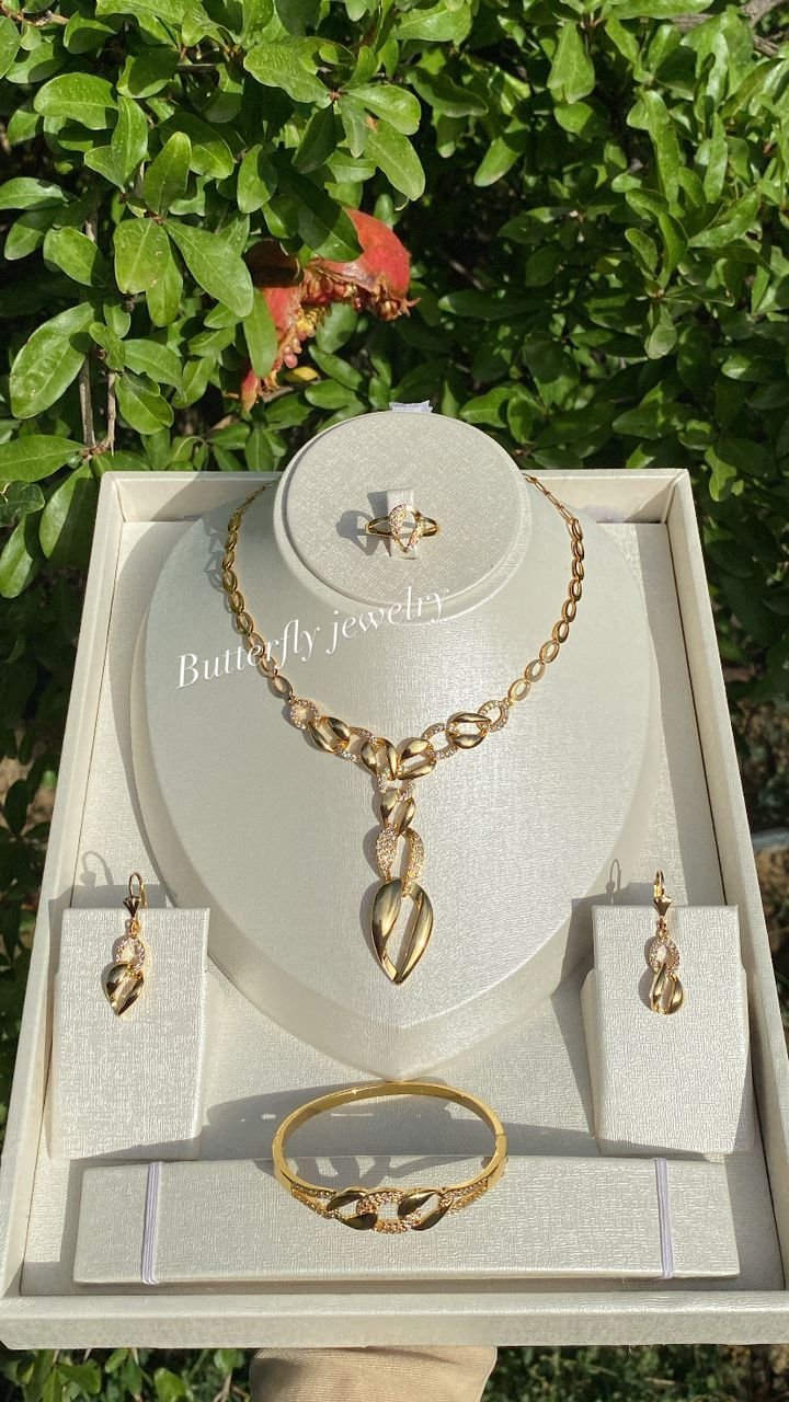 Parure 4 pieces – Image 3