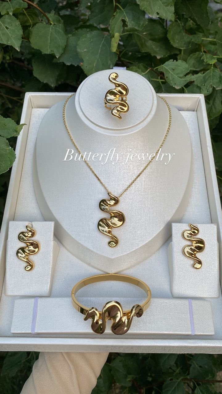 Parure 4 pieces – Image 3