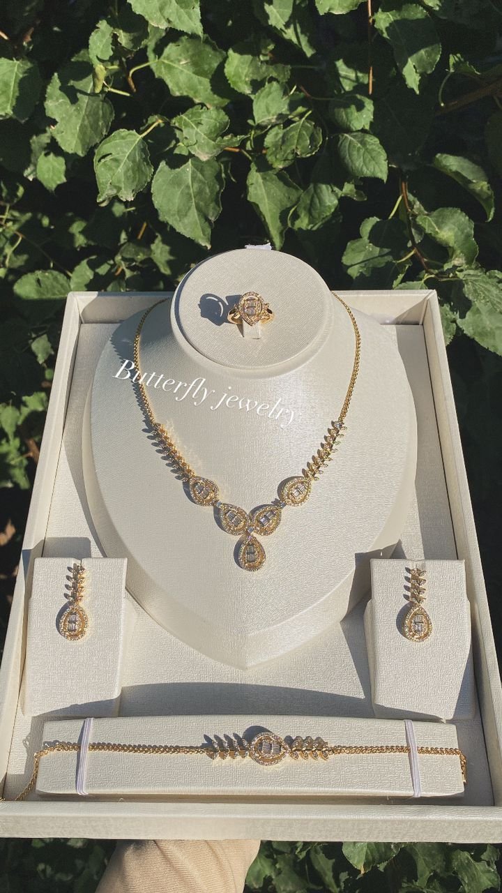 Parure 4 pieces – Image 2
