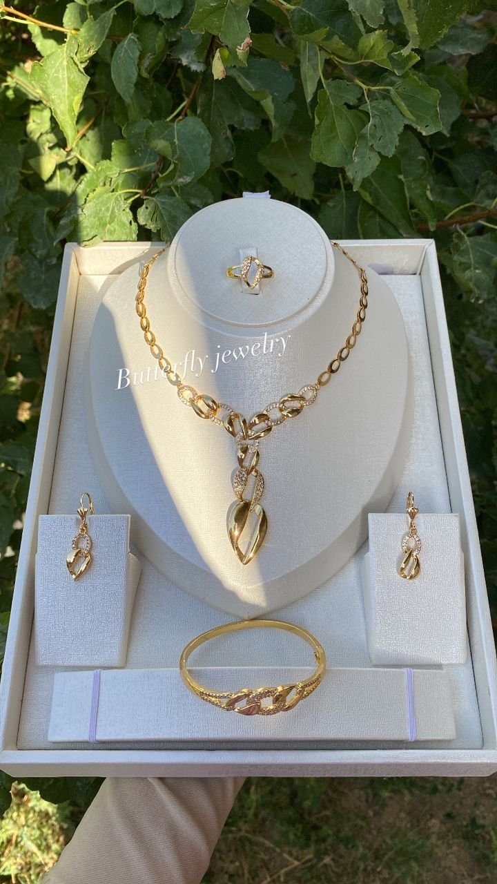Parure 4 pieces – Image 2