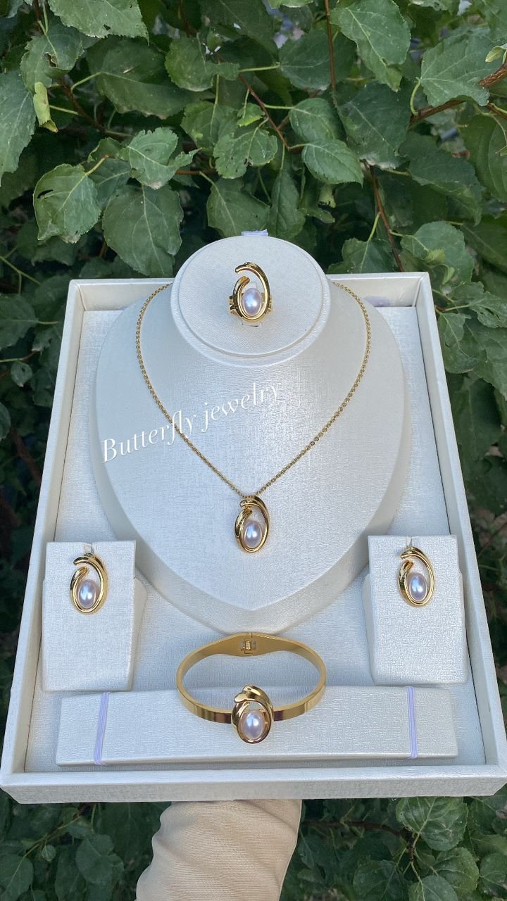 Parure 4 pieces – Image 2