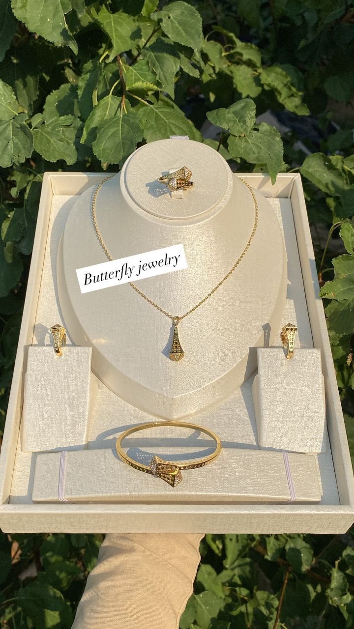 Parure 4 pieces