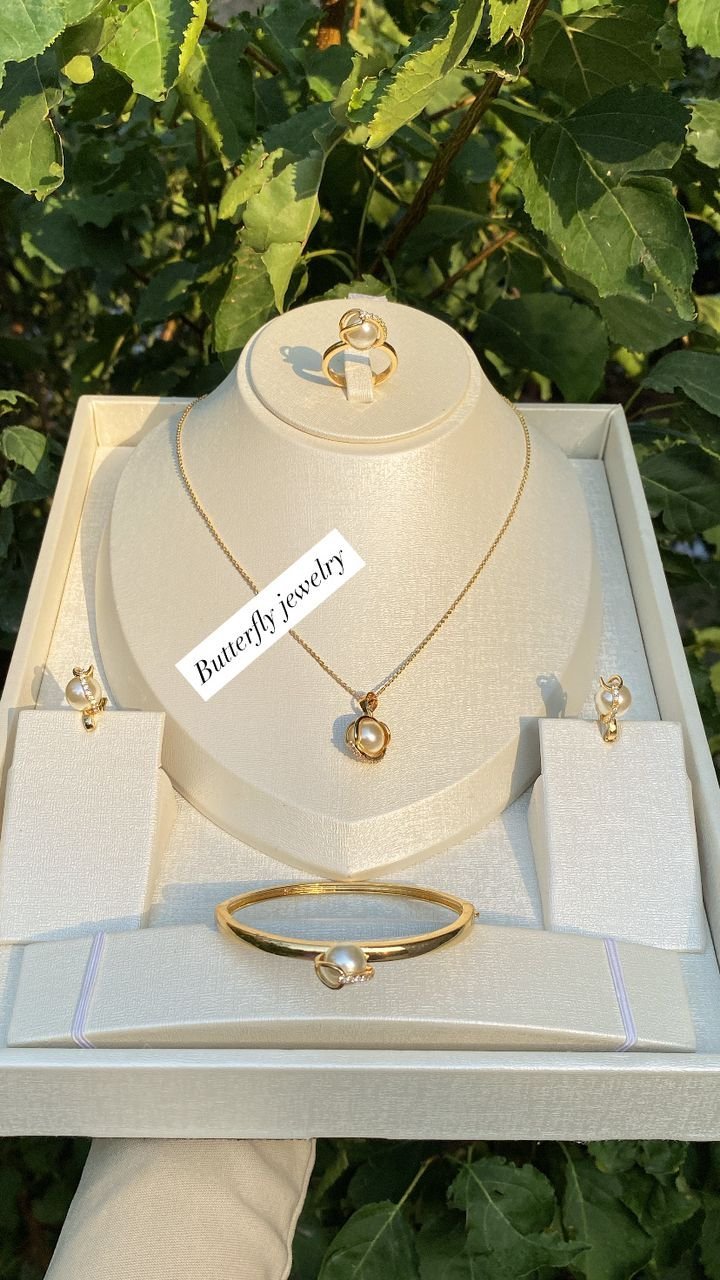 Parure 4 pieces